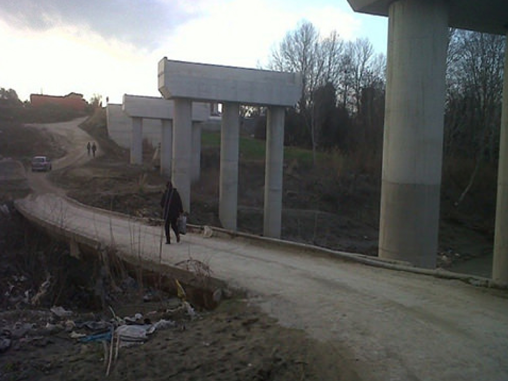 Construction of the Pjezga bridge
