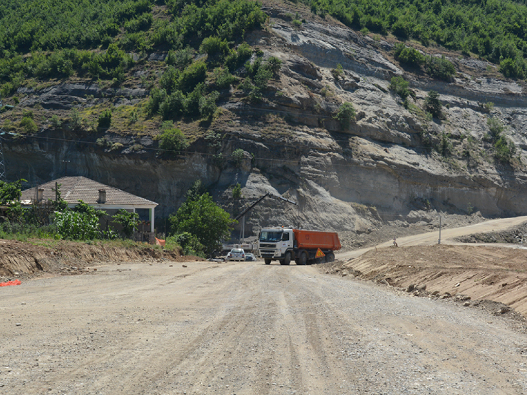 Construction of the road Qukes – Qafe Plloce, Section 1 Corridor Tirana-Korca
